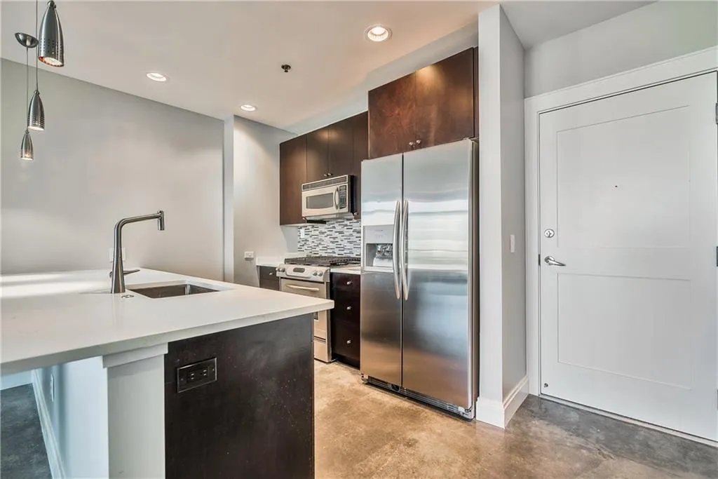 905 Juniper Street Ne Unit 610, Atlanta, Georgia 30309, 2 Bedrooms Bedrooms, ,2 BathroomsBathrooms,Residential,Sold,905 Juniper Street Ne Unit 610,5954126
