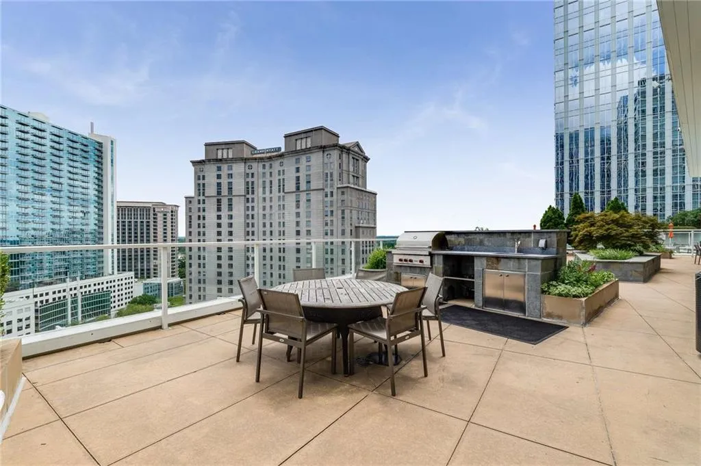 3325 Piedmont Road Ne Unit 2205, Atlanta, Georgia 30305, 3 Bedrooms Bedrooms, ,3 BathroomsBathrooms,Residential,For Sale,3325 Piedmont Road Ne Unit 2205,7615995