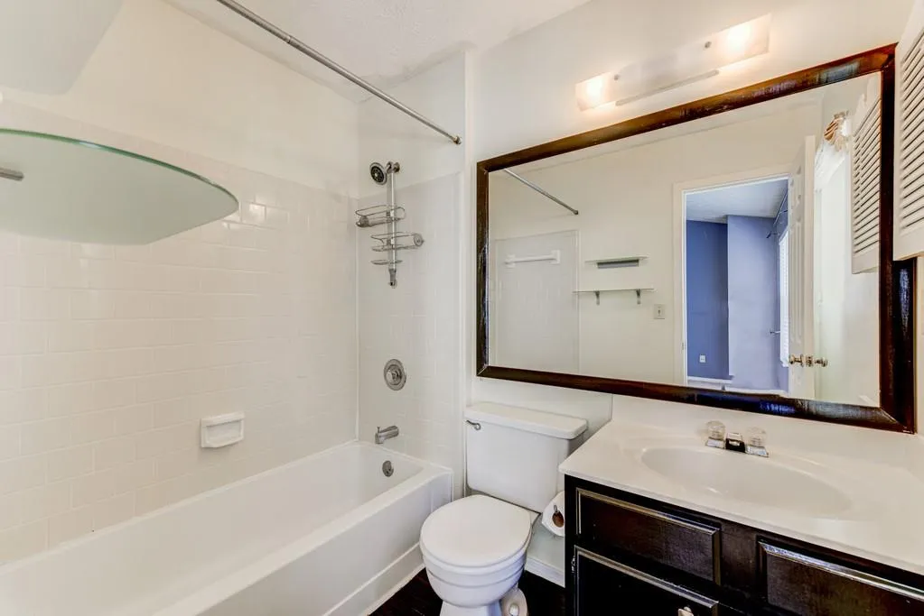 1305 Wedgewood Court, Sandy Springs, Georgia 30350, 2 Bedrooms Bedrooms, ,2 BathroomsBathrooms,Residential,Sold,1305 Wedgewood Court,6610035