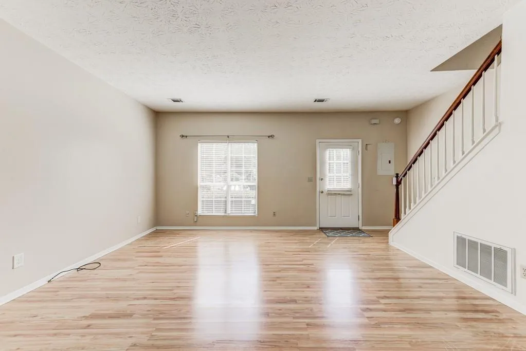 1305 Wedgewood Court, Sandy Springs, Georgia 30350, 2 Bedrooms Bedrooms, ,2 BathroomsBathrooms,Residential,Sold,1305 Wedgewood Court,6610035