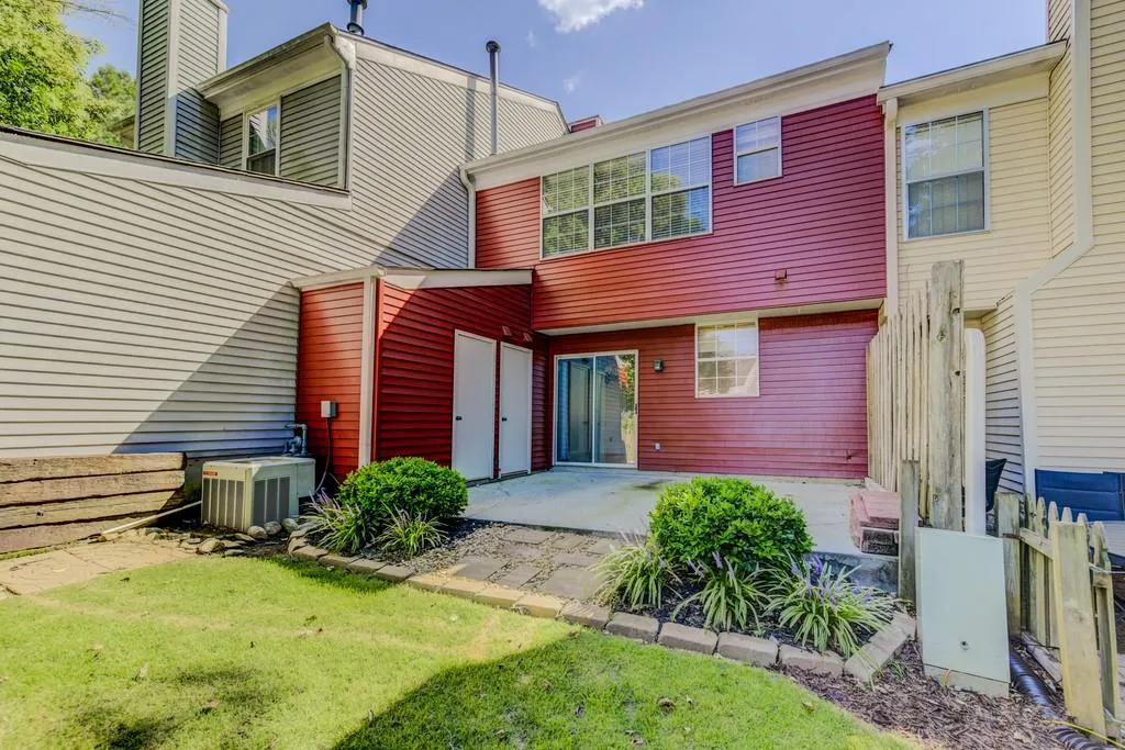 1305 Wedgewood Court, Sandy Springs, Georgia 30350, 2 Bedrooms Bedrooms, ,2 BathroomsBathrooms,Residential,Sold,1305 Wedgewood Court,6610035