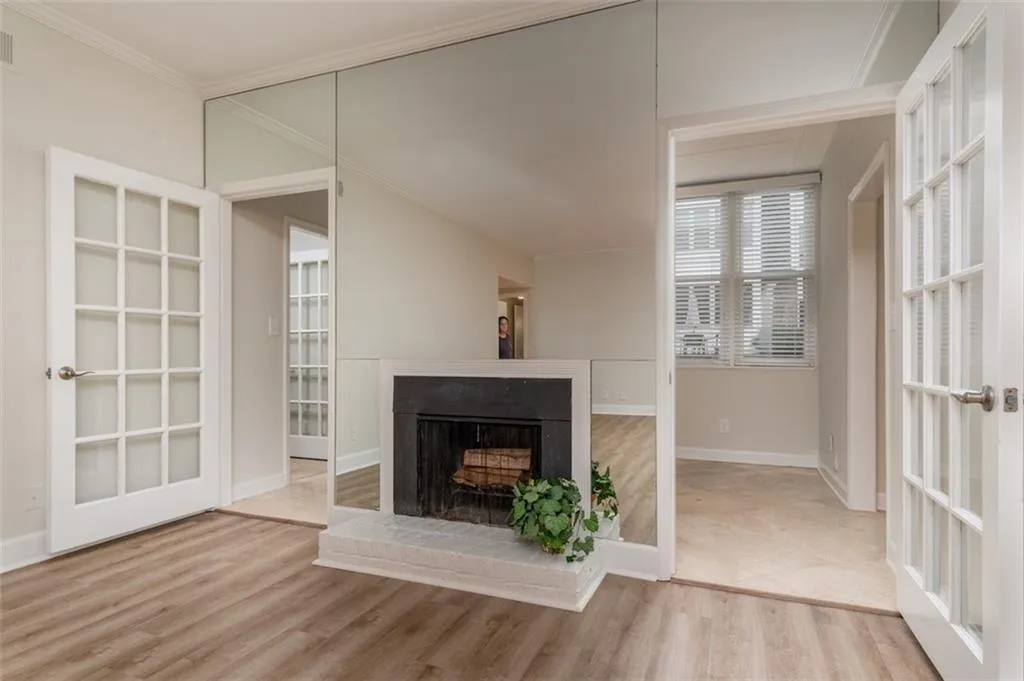 5515 Chemin De Vie, Atlanta, Georgia 30342, 2 Bedrooms Bedrooms, ,2 BathroomsBathrooms,Residential,Sold,5515 Chemin De Vie,6506204