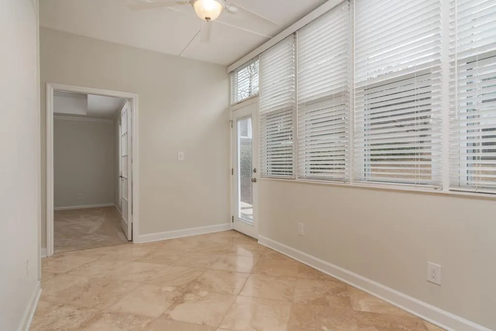 5515 Chemin De Vie, Atlanta, Georgia 30342, 2 Bedrooms Bedrooms, ,2 BathroomsBathrooms,Residential,Sold,5515 Chemin De Vie,6506204