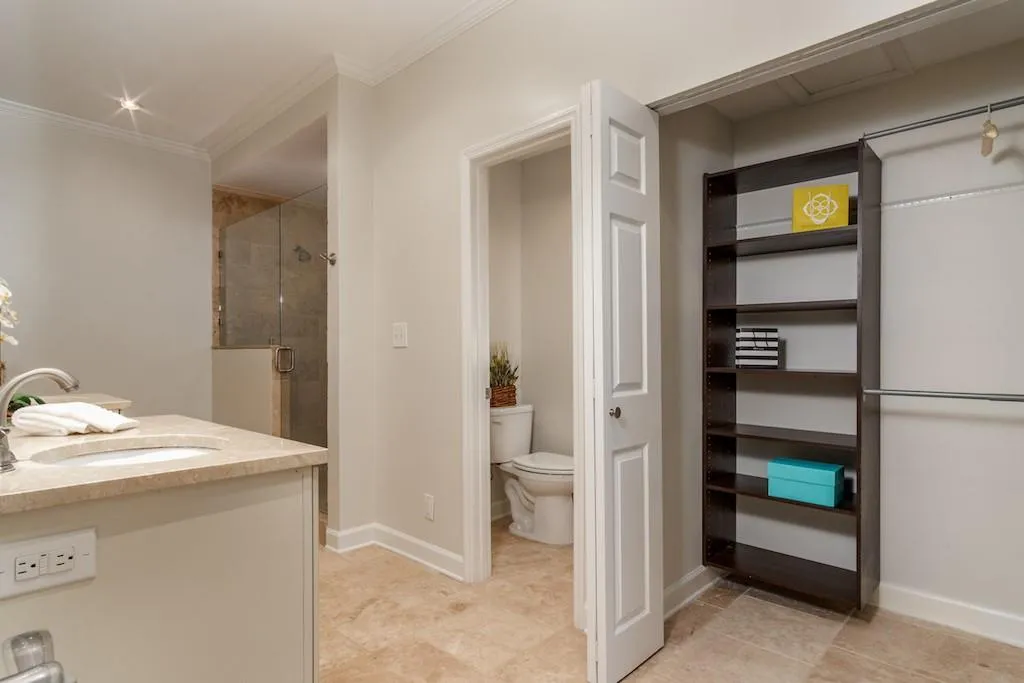 5515 Chemin De Vie, Atlanta, Georgia 30342, 2 Bedrooms Bedrooms, ,2 BathroomsBathrooms,Residential,Sold,5515 Chemin De Vie,6506204