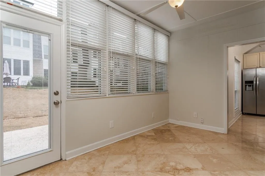 5515 Chemin De Vie, Atlanta, Georgia 30342, 2 Bedrooms Bedrooms, ,2 BathroomsBathrooms,Residential,Sold,5515 Chemin De Vie,6506204