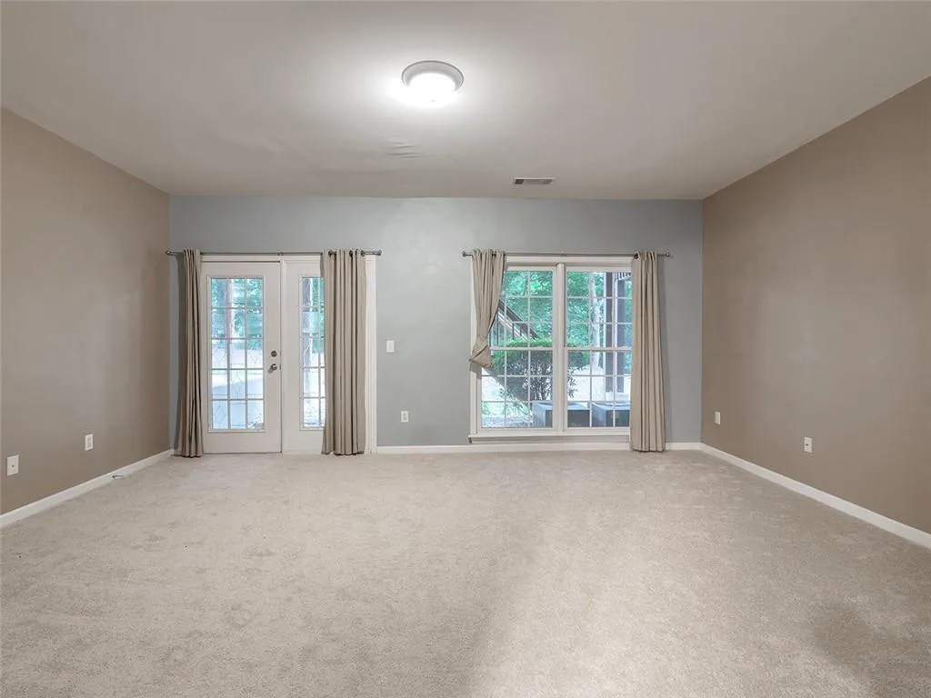 1200 Wing Street Unit 8, Atlanta, Georgia 30350, 3 Bedrooms Bedrooms, ,3 BathroomsBathrooms,Residential,Sold,1200 Wing Street Unit 8,6581282