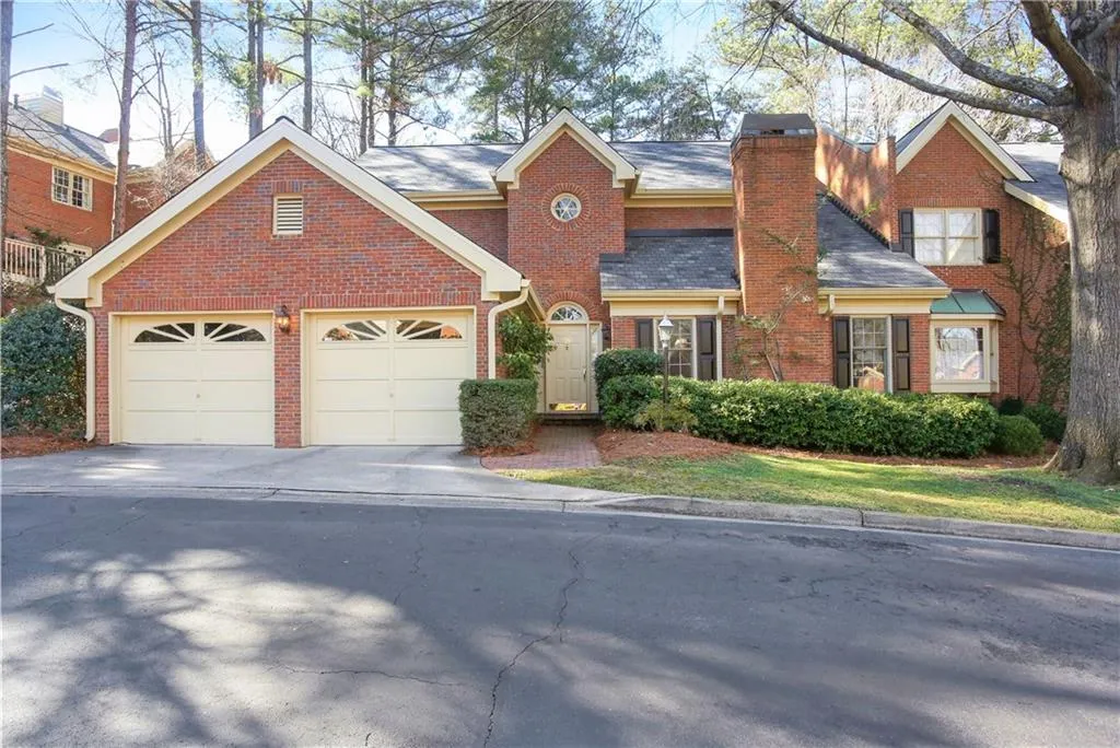 58 Ivy Chase Ne, Atlanta, Georgia 30342, 4 Bedrooms Bedrooms, ,2 BathroomsBathrooms,Residential,Sold,58 Ivy Chase Ne,5956584