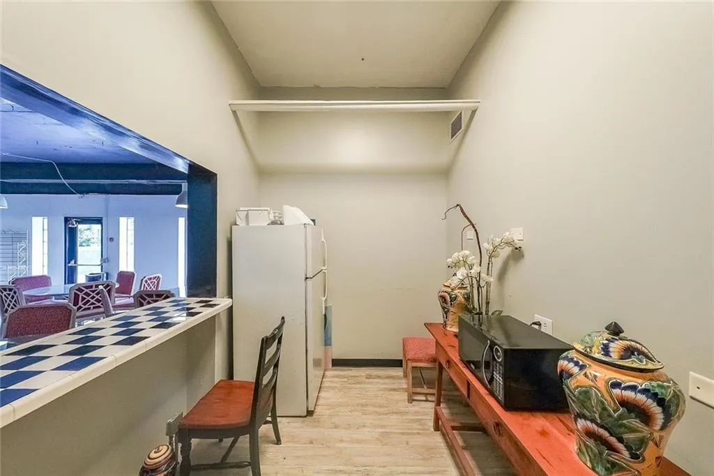3648 Peachtree Road Unit #4s, Atlanta, Georgia 30319, 3 Bedrooms Bedrooms, ,3 BathroomsBathrooms,Residential,For Sale,3648 Peachtree Road Unit #4s,7618474