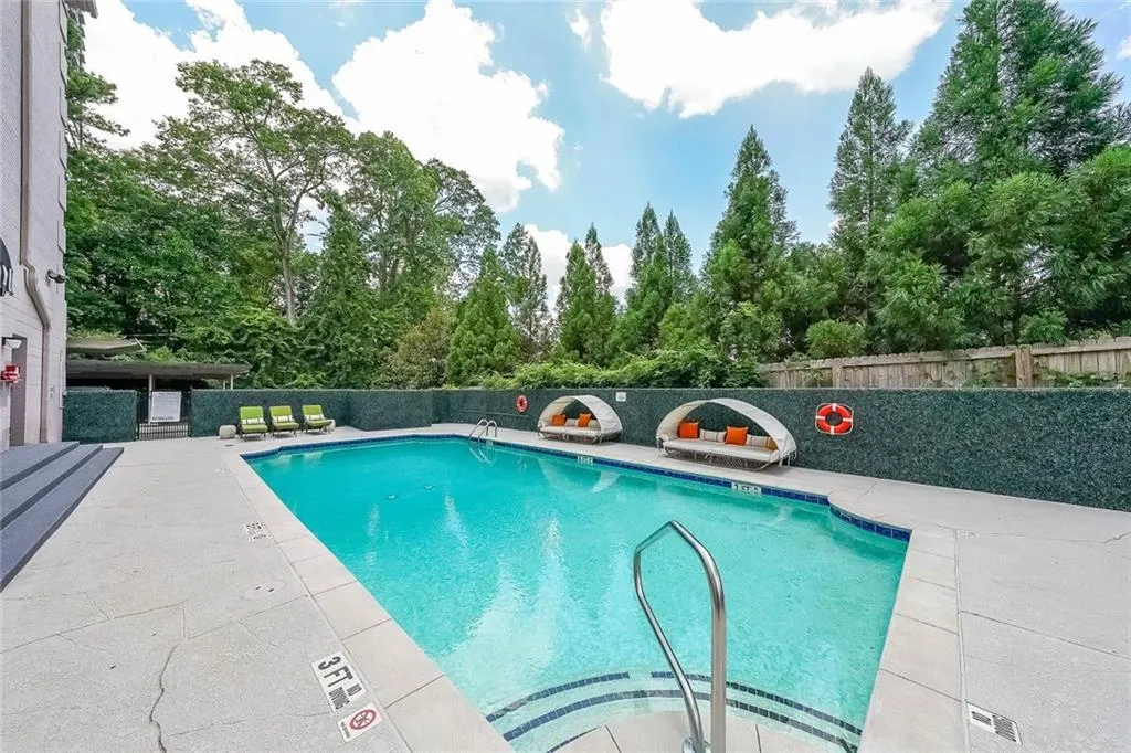 3648 Peachtree Road Unit #4s, Atlanta, Georgia 30319, 3 Bedrooms Bedrooms, ,3 BathroomsBathrooms,Residential,For Sale,3648 Peachtree Road Unit #4s,7618474