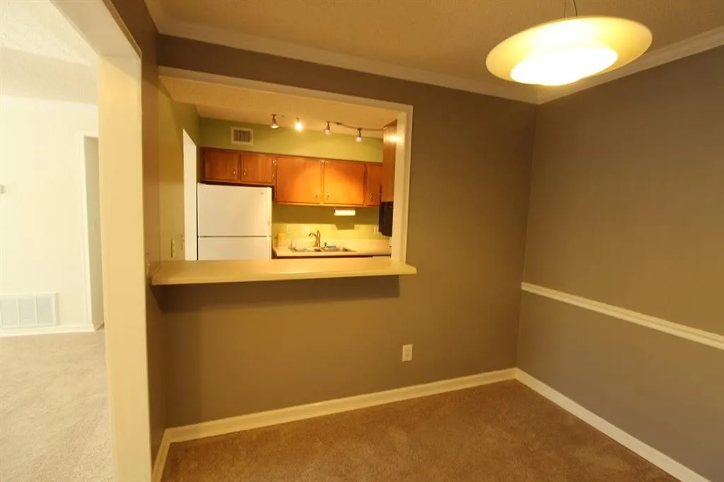 1413 Huntingdon Chase, Sandy Springs, Georgia 30350, 1 Bedroom Bedrooms, ,1 BathroomBathrooms,Residential,Sold,1413 Huntingdon Chase,5831257
