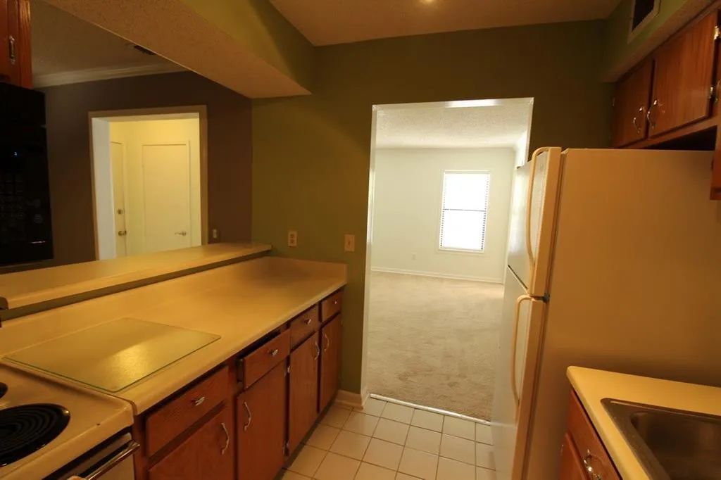 1413 Huntingdon Chase, Sandy Springs, Georgia 30350, 1 Bedroom Bedrooms, ,1 BathroomBathrooms,Residential,Sold,1413 Huntingdon Chase,5831257