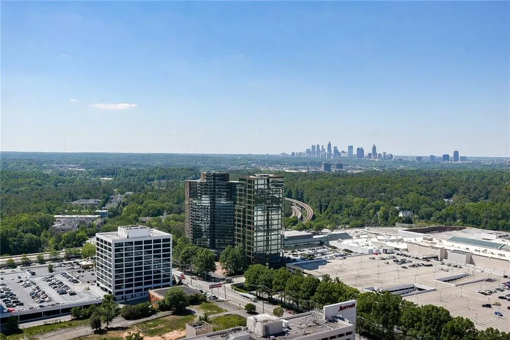 3475 Oak Valley Road Ne Unit 2840, Atlanta, Georgia 30326, 2 Bedrooms Bedrooms, ,1 BathroomBathrooms,Residential,Sold,3475 Oak Valley Road Ne Unit 2840,5841033