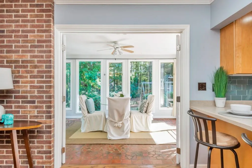 6721 Castleton Drive, Sandy Springs, Georgia 30328, 4 Bedrooms Bedrooms, ,3 BathroomsBathrooms,Residential,Sold,6721 Castleton Drive,5927716