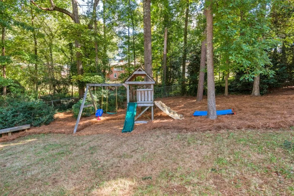 6721 Castleton Drive, Sandy Springs, Georgia 30328, 4 Bedrooms Bedrooms, ,3 BathroomsBathrooms,Residential,Sold,6721 Castleton Drive,5927716