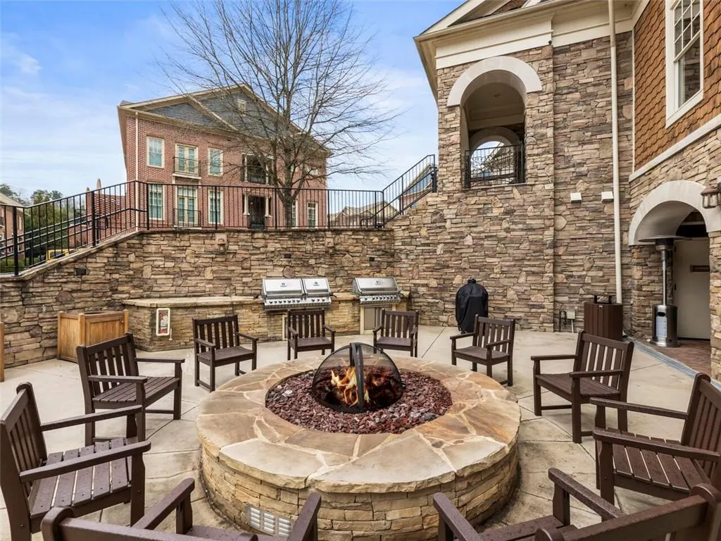 200 River Vista Drive Unit 530, Atlanta, Georgia 30339, 2 Bedrooms Bedrooms, ,2 BathroomsBathrooms,Residential,Sold,200 River Vista Drive Unit 530,7188480