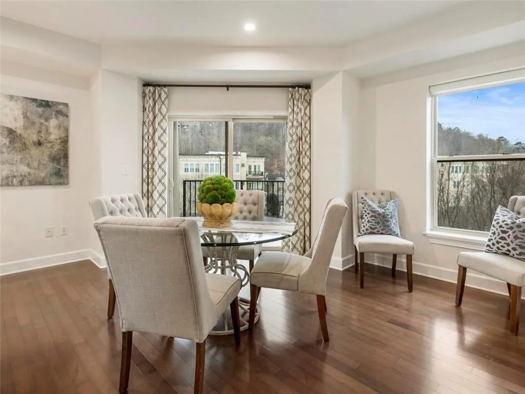200 River Vista Drive Unit 530, Atlanta, Georgia 30339, 2 Bedrooms Bedrooms, ,2 BathroomsBathrooms,Residential,Sold,200 River Vista Drive Unit 530,7188480