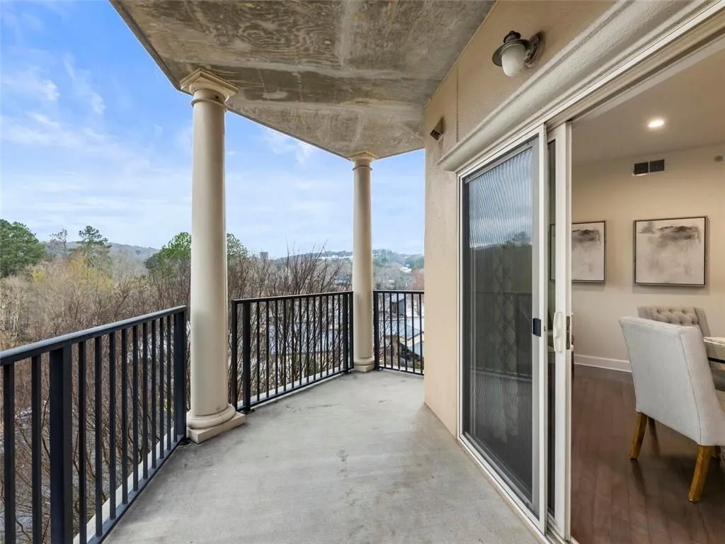 200 River Vista Drive Unit 530, Atlanta, Georgia 30339, 2 Bedrooms Bedrooms, ,2 BathroomsBathrooms,Residential,Sold,200 River Vista Drive Unit 530,7188480