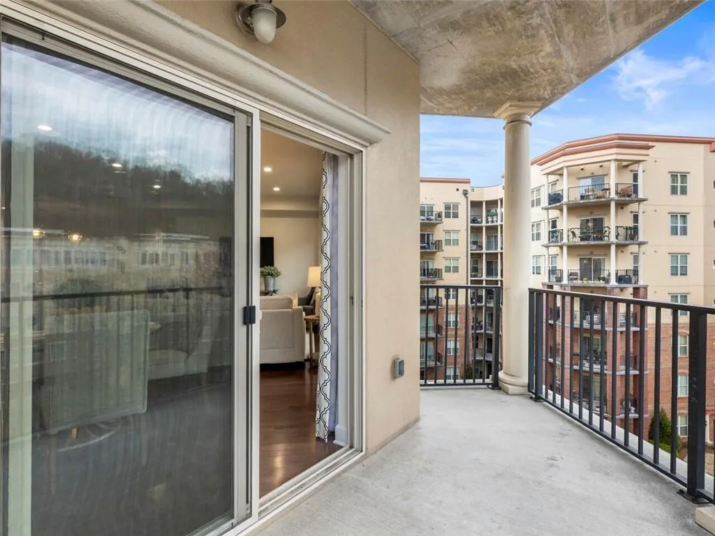 200 River Vista Drive Unit 530, Atlanta, Georgia 30339, 2 Bedrooms Bedrooms, ,2 BathroomsBathrooms,Residential,Sold,200 River Vista Drive Unit 530,7188480