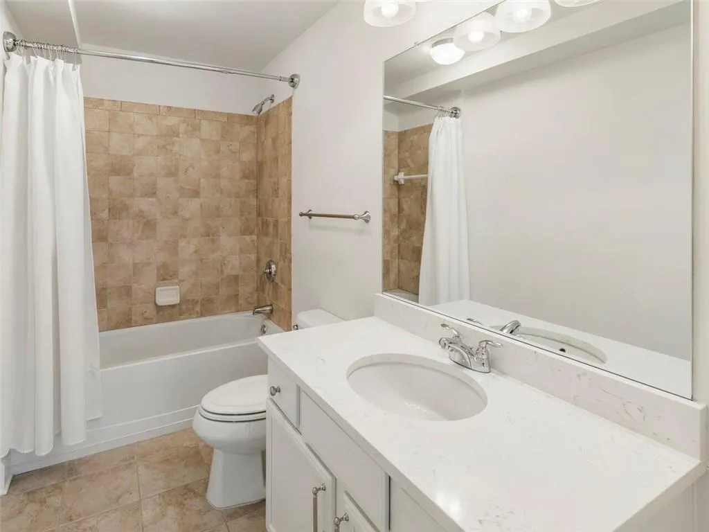 200 River Vista Drive Unit 530, Atlanta, Georgia 30339, 2 Bedrooms Bedrooms, ,2 BathroomsBathrooms,Residential,Sold,200 River Vista Drive Unit 530,7188480