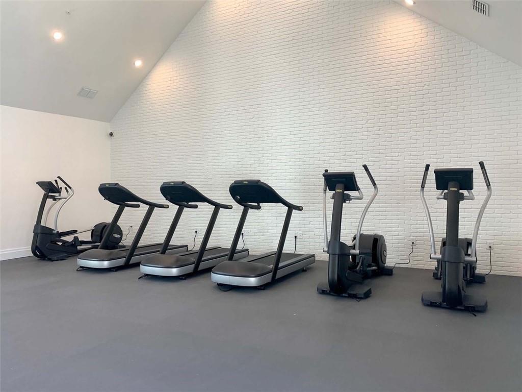 The Fitness Center in Aria North features treadmills, ellipticals, free weights and stationary bikes!
