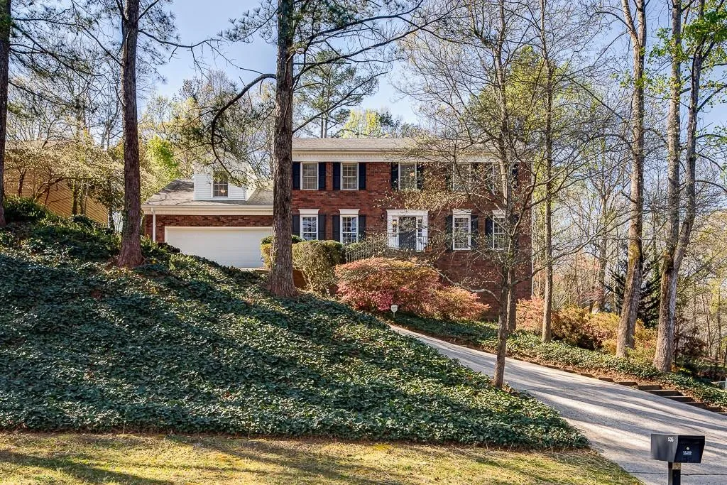 535 Calaveras Drive, Sandy Springs, Georgia 30350, 5 Bedrooms Bedrooms, ,4 BathroomsBathrooms,Residential,Sold,535 Calaveras Drive,5665478
