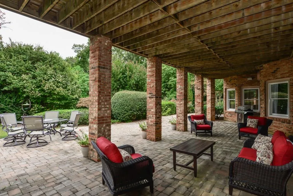 5230 Riverview Road Nw, Atlanta, Georgia 30327, 5 Bedrooms Bedrooms, ,7 BathroomsBathrooms,Residential,Sold,5230 Riverview Road Nw,5806060