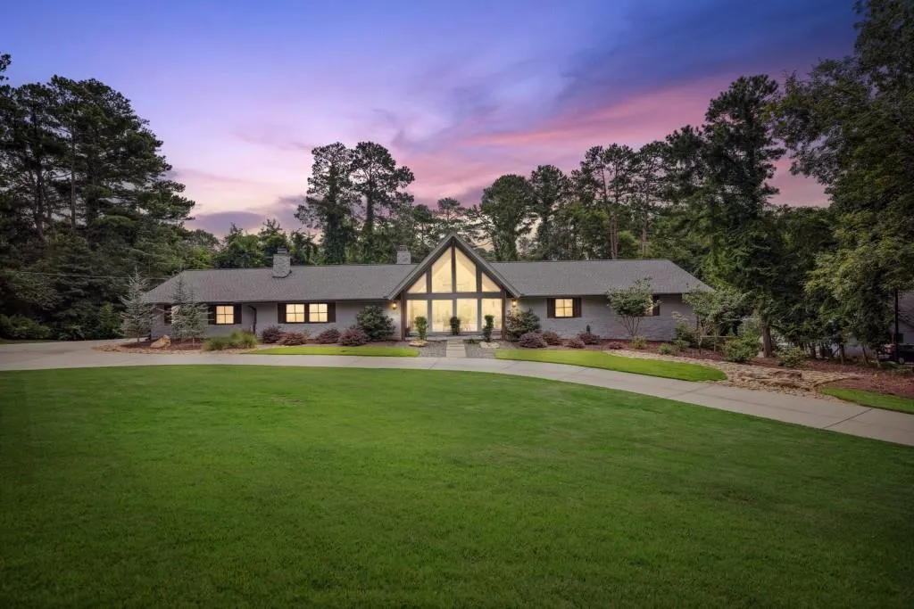 1540 Chevron Drive, Atlanta, Georgia 30350, 6 Bedrooms Bedrooms, ,4 BathroomsBathrooms,Residential,Sold,1540 Chevron Drive,7105026