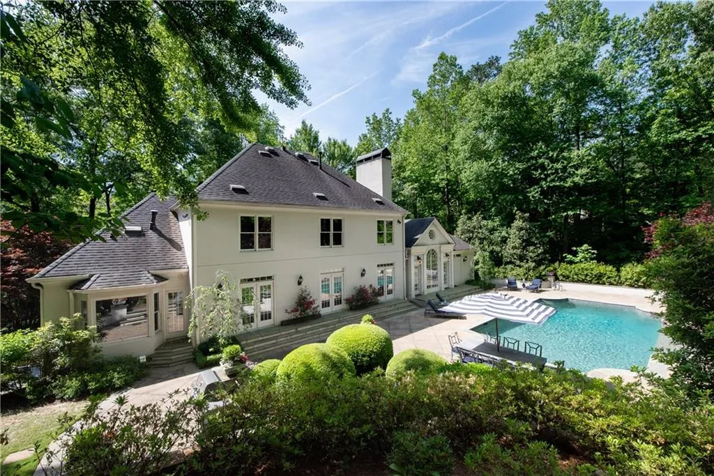 115 Jett Forest Court, Atlanta, Georgia 30327, 5 Bedrooms Bedrooms, ,4 BathroomsBathrooms,Residential,Sold,115 Jett Forest Court,6550311