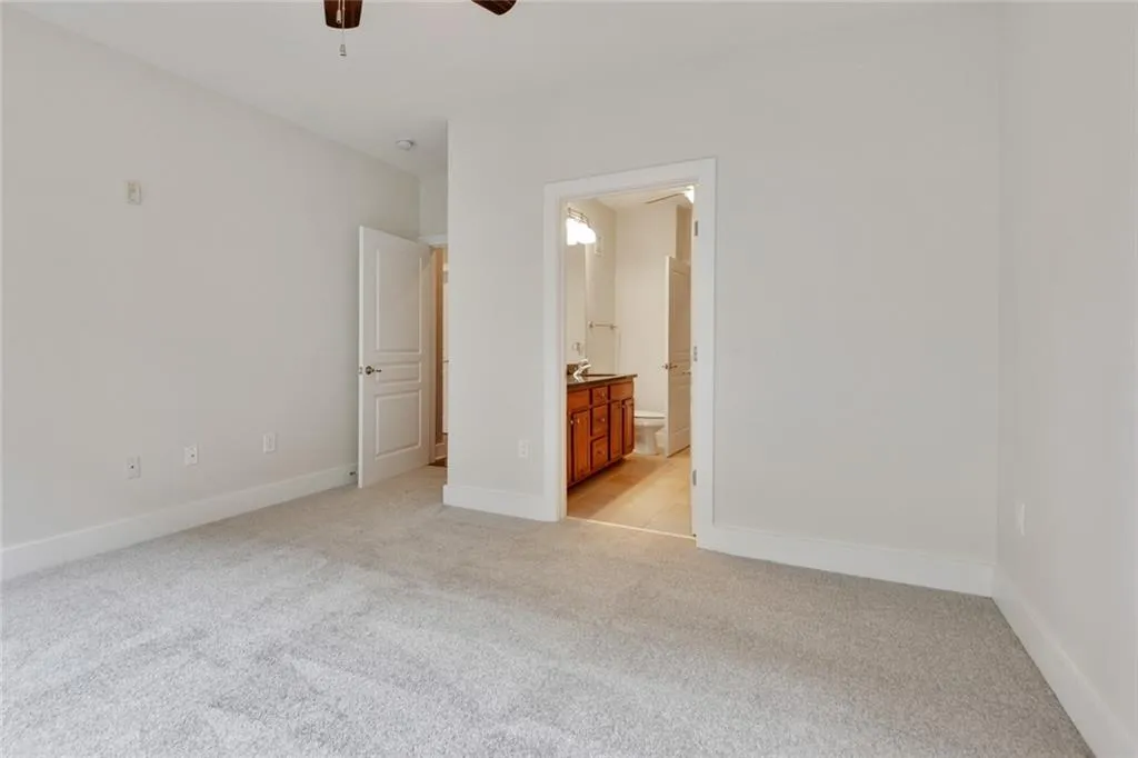 799 Hammond Drive Unit 202, Sandy Springs, Georgia 30328, 2 Bedrooms Bedrooms, ,2 BathroomsBathrooms,Residential,Sold,799 Hammond Drive Unit 202,6885750
