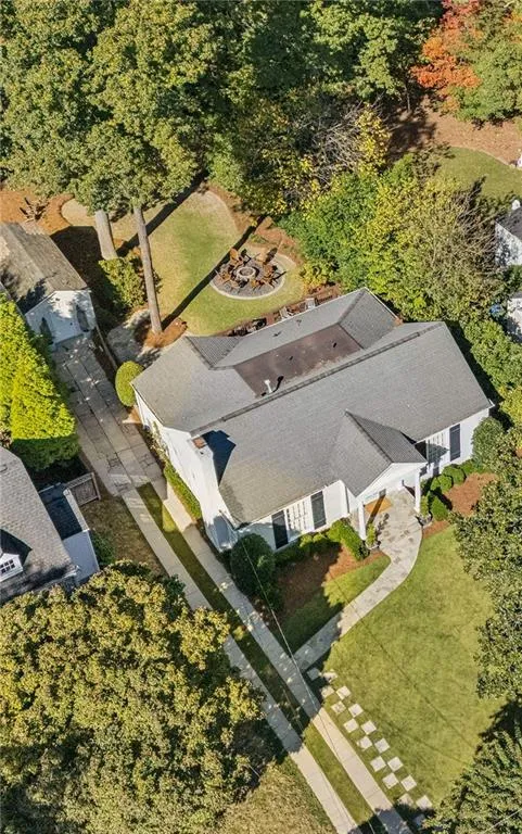 1828 Greystone Road Nw, Atlanta, Georgia 30318, 3 Bedrooms Bedrooms, ,2 BathroomsBathrooms,Residential,For Sale,1828 Greystone Road Nw,7670439