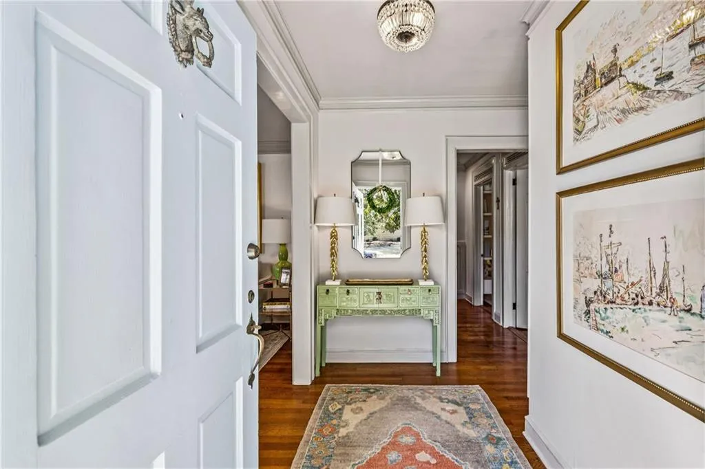 1828 Greystone Road Nw, Atlanta, Georgia 30318, 3 Bedrooms Bedrooms, ,2 BathroomsBathrooms,Residential,For Sale,1828 Greystone Road Nw,7670439