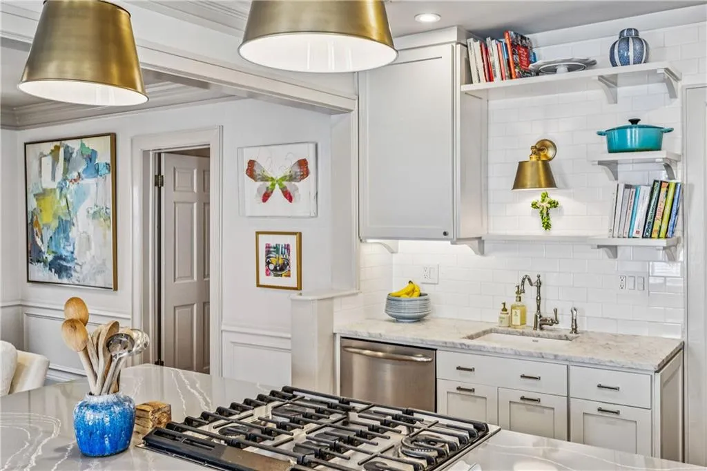 1828 Greystone Road Nw, Atlanta, Georgia 30318, 3 Bedrooms Bedrooms, ,2 BathroomsBathrooms,Residential,For Sale,1828 Greystone Road Nw,7670439