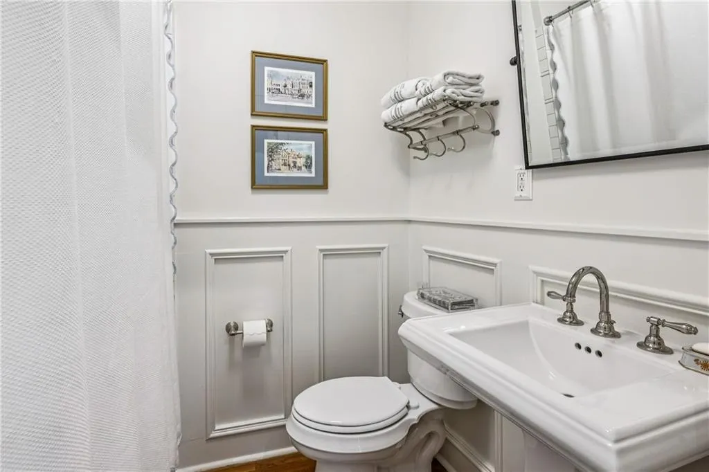 1828 Greystone Road Nw, Atlanta, Georgia 30318, 3 Bedrooms Bedrooms, ,2 BathroomsBathrooms,Residential,For Sale,1828 Greystone Road Nw,7670439