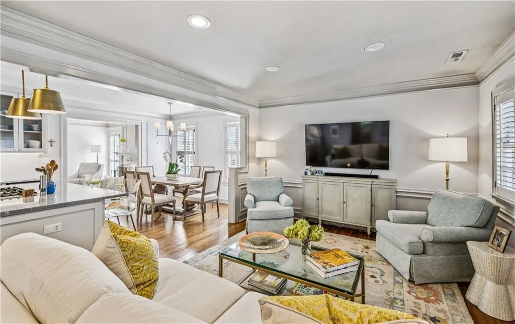 1828 Greystone Road Nw, Atlanta, Georgia 30318, 3 Bedrooms Bedrooms, ,2 BathroomsBathrooms,Residential,For Sale,1828 Greystone Road Nw,7670439