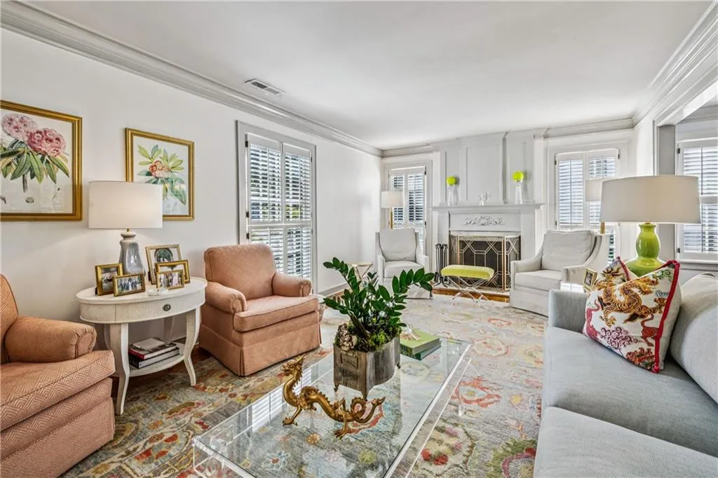 1828 Greystone Road Nw, Atlanta, Georgia 30318, 3 Bedrooms Bedrooms, ,2 BathroomsBathrooms,Residential,For Sale,1828 Greystone Road Nw,7670439