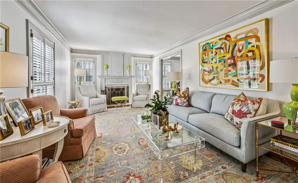 1828 Greystone Road Nw, Atlanta, Georgia 30318, 3 Bedrooms Bedrooms, ,2 BathroomsBathrooms,Residential,For Sale,1828 Greystone Road Nw,7670439