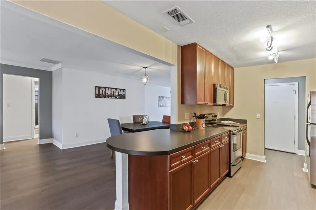 750 Dalrymple Road Unit O4, Sandy Springs, Georgia 30328, 3 Bedrooms Bedrooms, ,2 BathroomsBathrooms,Residential,Sold,750 Dalrymple Road Unit O4,6839295