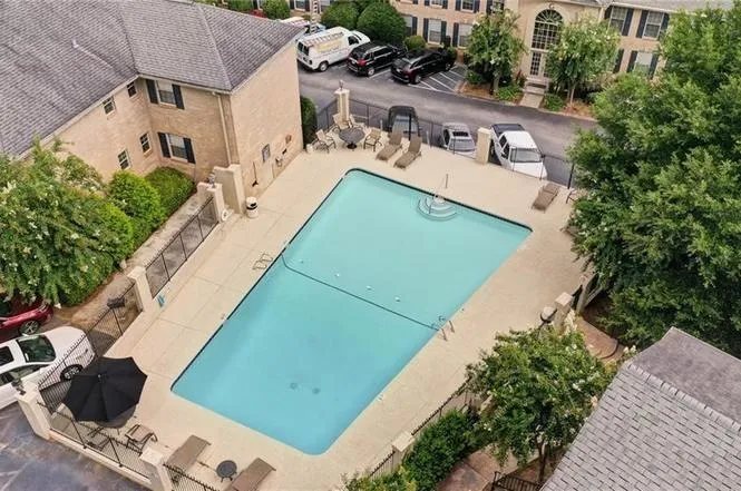 750 Dalrymple Road Unit O4, Sandy Springs, Georgia 30328, 3 Bedrooms Bedrooms, ,2 BathroomsBathrooms,Residential,Sold,750 Dalrymple Road Unit O4,6839295