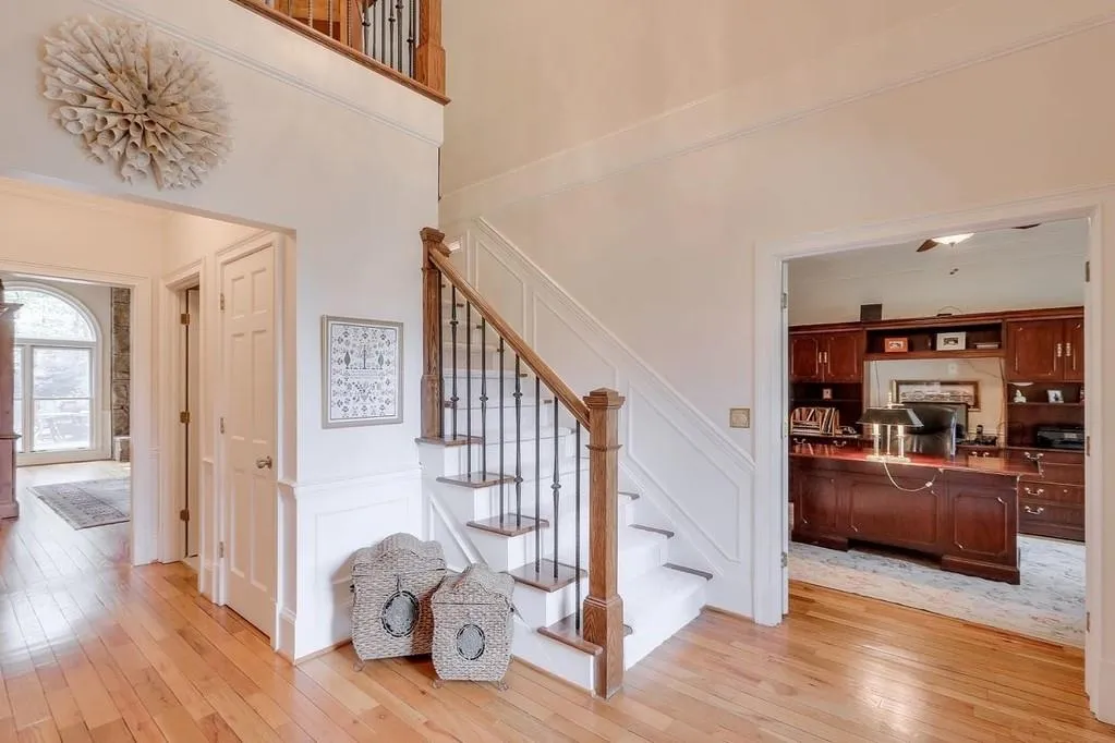 240 Quiet Water Lane, Sandy Springs, Georgia 30350, 5 Bedrooms Bedrooms, ,4 BathroomsBathrooms,Residential,Sold,240 Quiet Water Lane,6683884