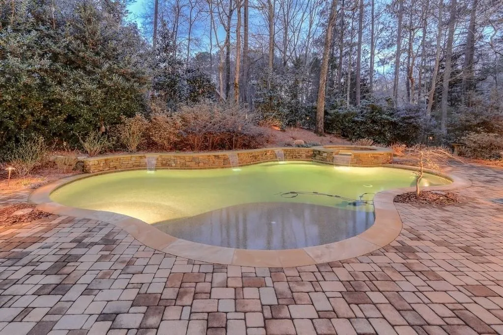 240 Quiet Water Lane, Sandy Springs, Georgia 30350, 5 Bedrooms Bedrooms, ,4 BathroomsBathrooms,Residential,Sold,240 Quiet Water Lane,6683884