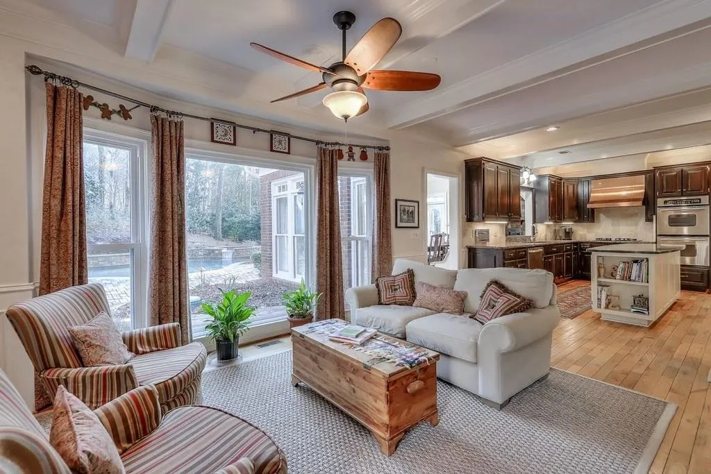 240 Quiet Water Lane, Sandy Springs, Georgia 30350, 5 Bedrooms Bedrooms, ,4 BathroomsBathrooms,Residential,Sold,240 Quiet Water Lane,6683884