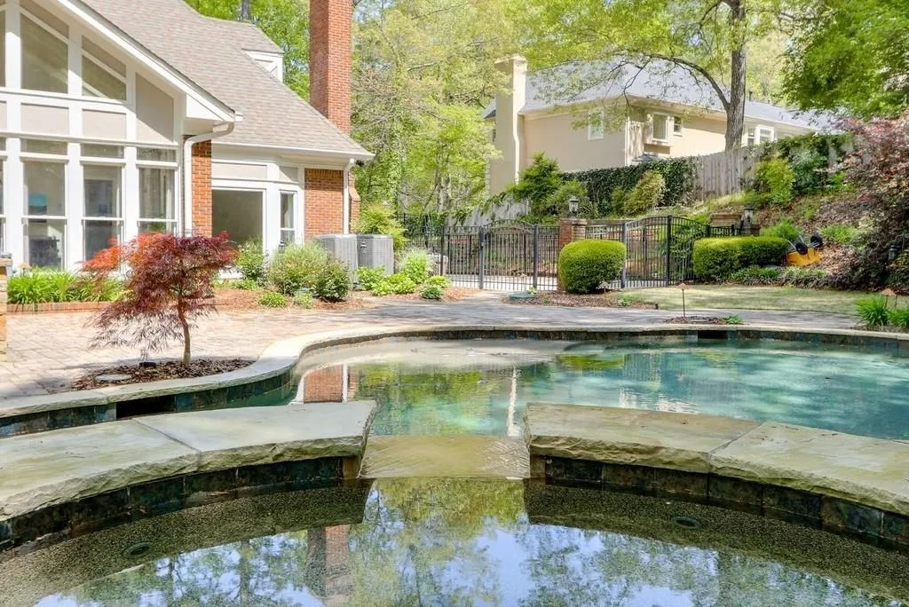 240 Quiet Water Lane, Sandy Springs, Georgia 30350, 5 Bedrooms Bedrooms, ,4 BathroomsBathrooms,Residential,Sold,240 Quiet Water Lane,6683884