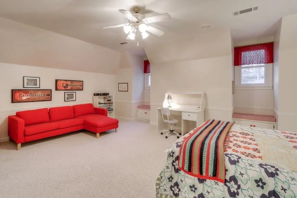 240 Quiet Water Lane, Sandy Springs, Georgia 30350, 5 Bedrooms Bedrooms, ,4 BathroomsBathrooms,Residential,Sold,240 Quiet Water Lane,6683884