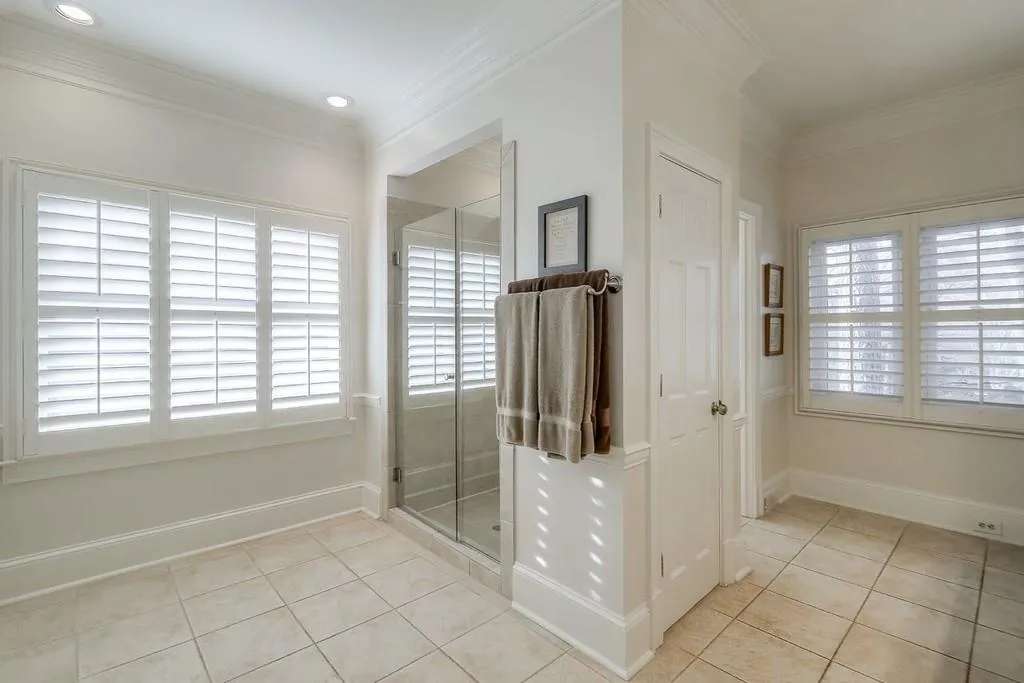 240 Quiet Water Lane, Sandy Springs, Georgia 30350, 5 Bedrooms Bedrooms, ,4 BathroomsBathrooms,Residential,Sold,240 Quiet Water Lane,6683884