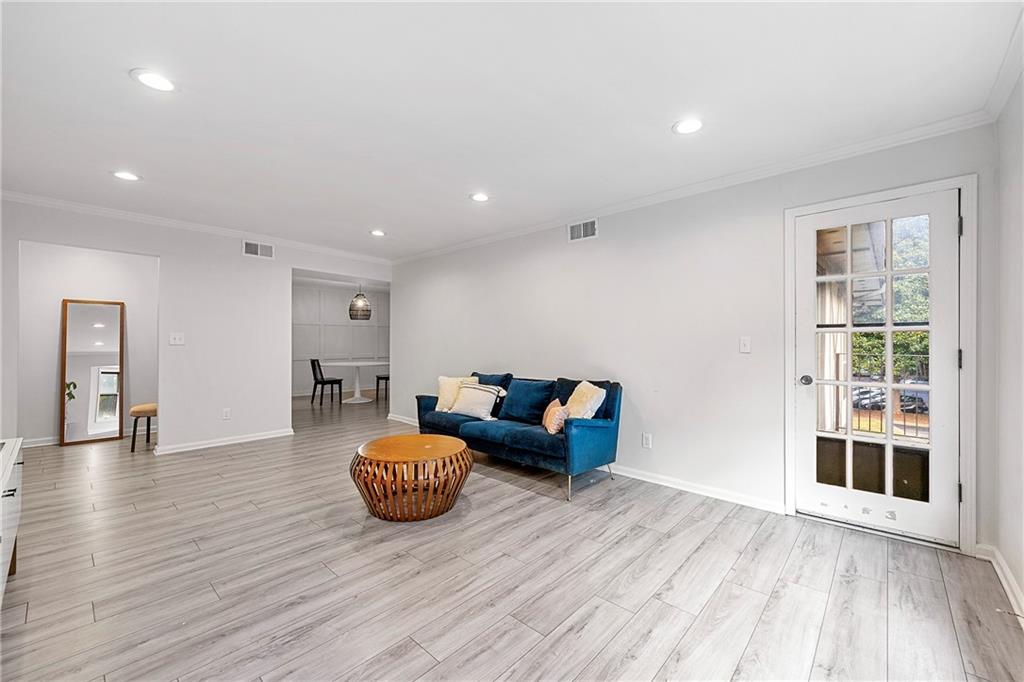 6851 Roswell Road Unit H22, Sandy Springs, Georgia 30328, 3 Bedrooms Bedrooms, ,2 BathroomsBathrooms,Residential,Sold,6851 Roswell Road Unit H22,7296191 6851 Roswell Road Unit H22, Sandy Springs, Georgia 30328, 3 Bedrooms Bedrooms, ,2 BathroomsBathrooms,Residential,Sold,6851 Roswell Road Unit H22,7296191