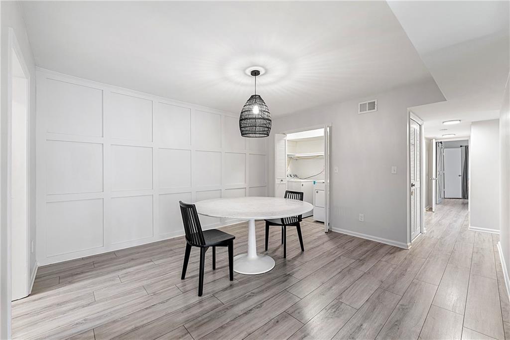 6851 Roswell Road Unit H22, Sandy Springs, Georgia 30328, 3 Bedrooms Bedrooms, ,2 BathroomsBathrooms,Residential,Sold,6851 Roswell Road Unit H22,7296191 6851 Roswell Road Unit H22, Sandy Springs, Georgia 30328, 3 Bedrooms Bedrooms, ,2 BathroomsBathrooms,Residential,Sold,6851 Roswell Road Unit H22,7296191