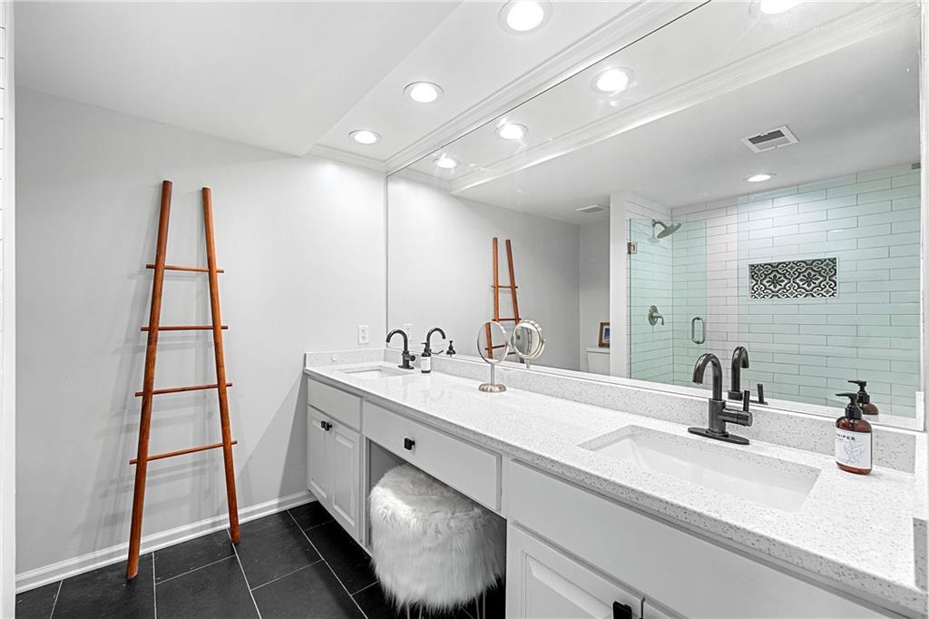 6851 Roswell Road Unit H22, Sandy Springs, Georgia 30328, 3 Bedrooms Bedrooms, ,2 BathroomsBathrooms,Residential,Sold,6851 Roswell Road Unit H22,7296191 6851 Roswell Road Unit H22, Sandy Springs, Georgia 30328, 3 Bedrooms Bedrooms, ,2 BathroomsBathrooms,Residential,Sold,6851 Roswell Road Unit H22,7296191