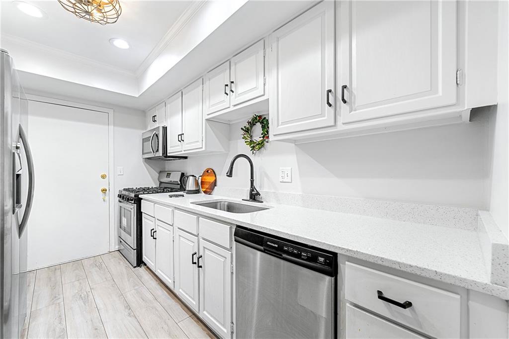 6851 Roswell Road Unit H22, Sandy Springs, Georgia 30328, 3 Bedrooms Bedrooms, ,2 BathroomsBathrooms,Residential,Sold,6851 Roswell Road Unit H22,7296191 6851 Roswell Road Unit H22, Sandy Springs, Georgia 30328, 3 Bedrooms Bedrooms, ,2 BathroomsBathrooms,Residential,Sold,6851 Roswell Road Unit H22,7296191