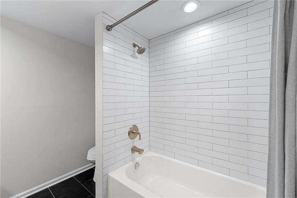 6851 Roswell Road Unit H22, Sandy Springs, Georgia 30328, 3 Bedrooms Bedrooms, ,2 BathroomsBathrooms,Residential,Sold,6851 Roswell Road Unit H22,7296191 6851 Roswell Road Unit H22, Sandy Springs, Georgia 30328, 3 Bedrooms Bedrooms, ,2 BathroomsBathrooms,Residential,Sold,6851 Roswell Road Unit H22,7296191