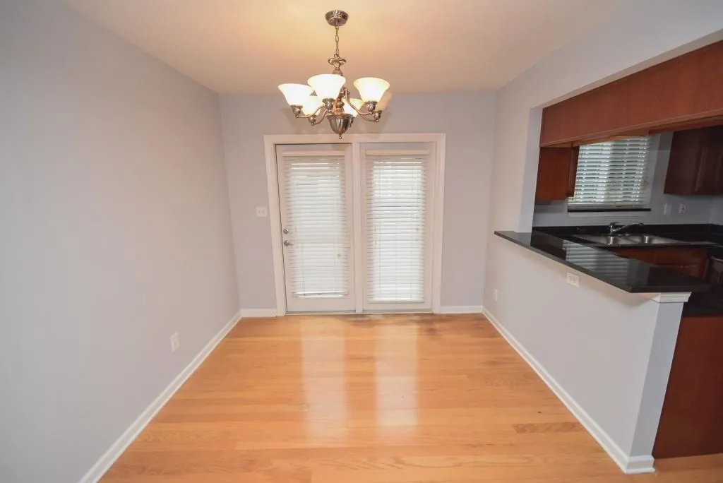 6940 Roswell Road Unit 6e, Sandy Springs, Georgia 30328, 2 Bedrooms Bedrooms, ,1 BathroomBathrooms,Residential,Sold,6940 Roswell Road Unit 6e,5972383